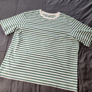 Uniqlo Oversized Striped Unisex Green and White T-Shirt Size XL